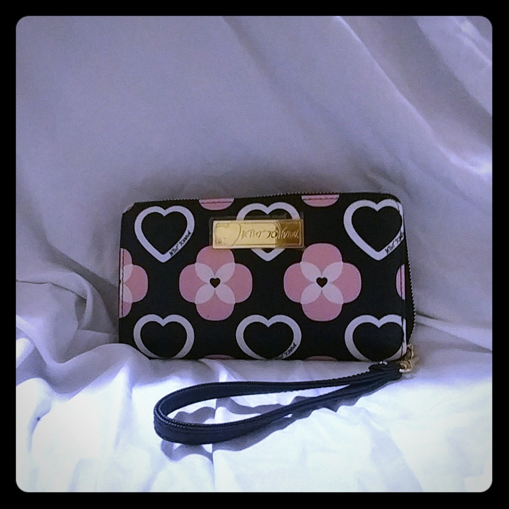 Betsey Johnson wallet